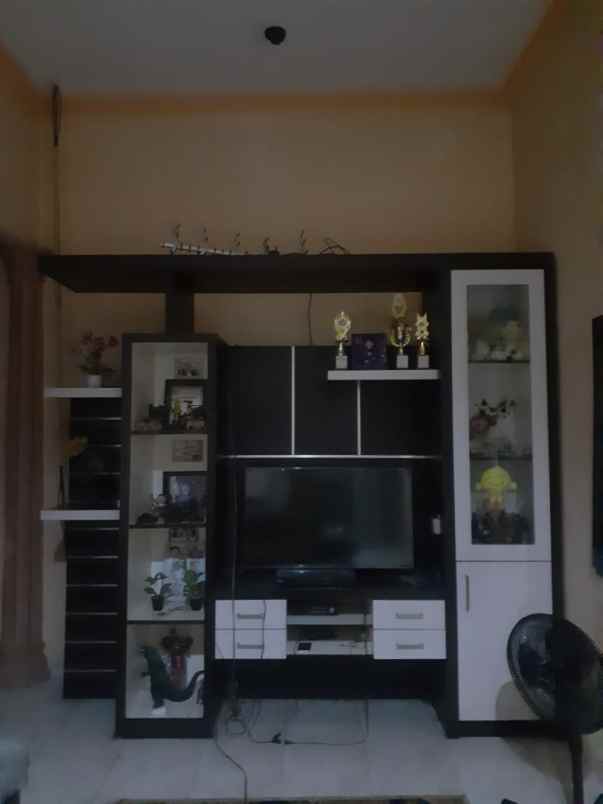 jual rumah komplek hook cluster flamboyan area sawah