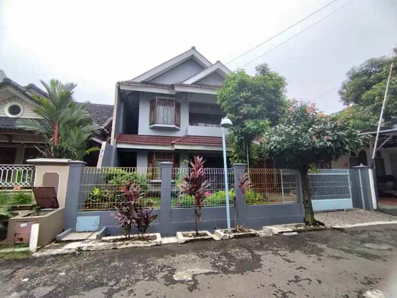 jual rumah luas di komplek citra bagus jakarta selatan