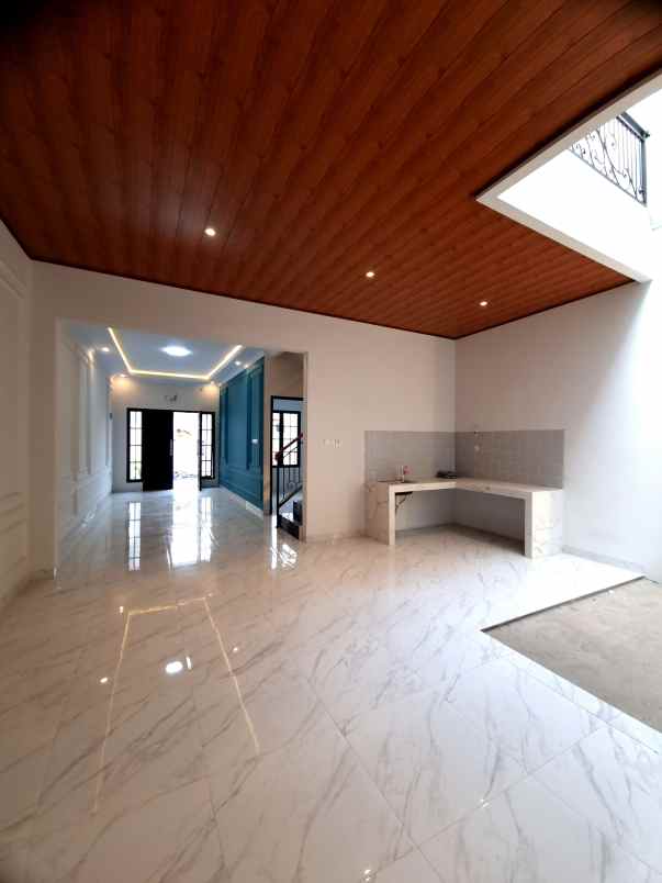 jual rumah murah 2 lantai di cipayung