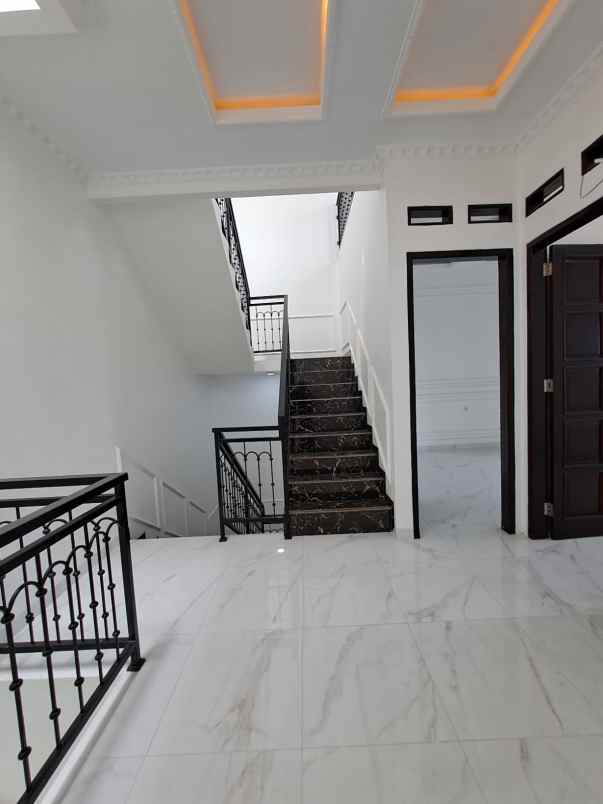 jual rumah murah dekat stasiun lenteng agung jagakarsa