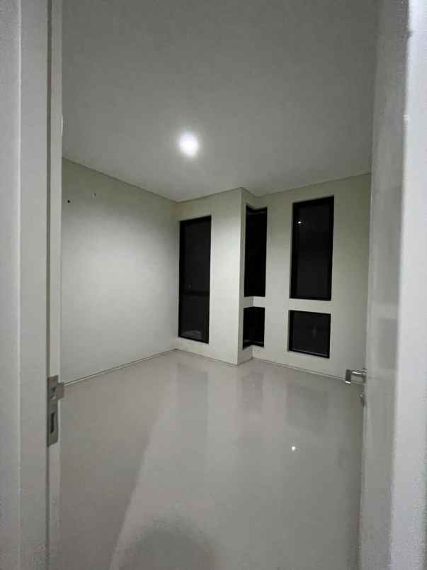 jual rumah northwest hill