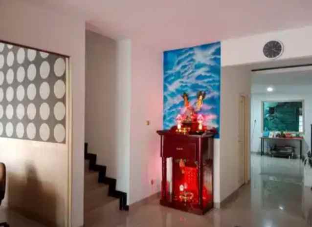 jual rumah taman palem lestari blok a jak bar