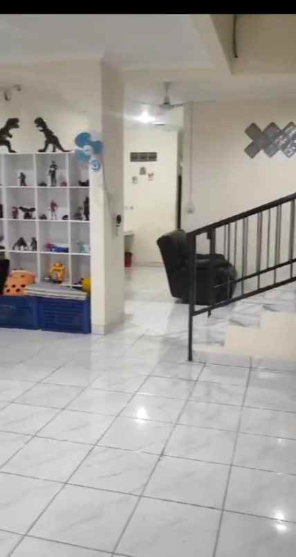 jual rumah taman surya 5 jak bar