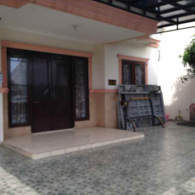 jual rumah taman surya jakarta barat