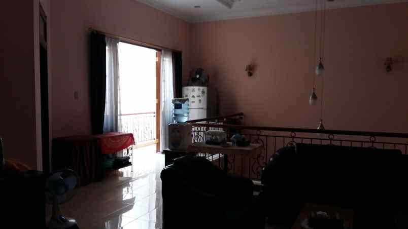 jual rumah taman surya jakarta barat