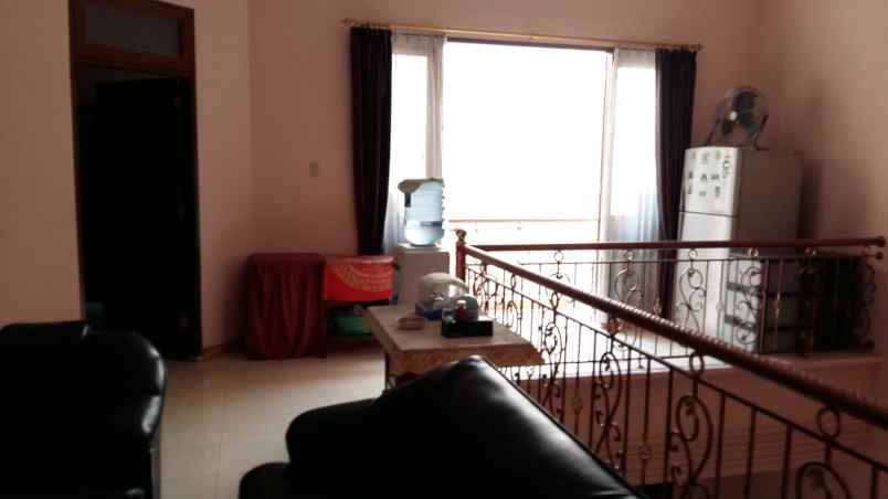 jual rumah taman surya jakarta barat