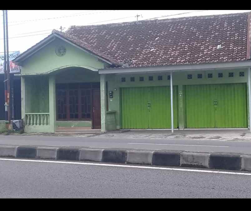 jual rumah tepi jalan yogya magelang km 13 sleman