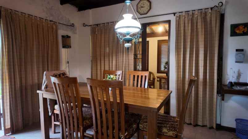 jual segera villa istana bunga lembang bandung