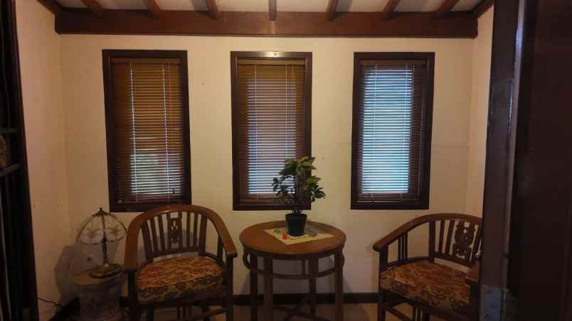 jual segera villa istana bunga lembang bandung