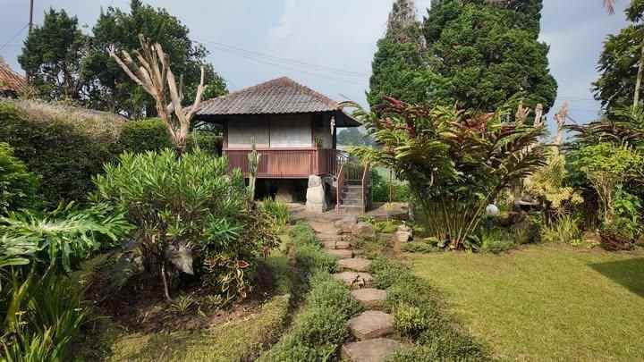 jual segera villa istana bunga lembang bandung