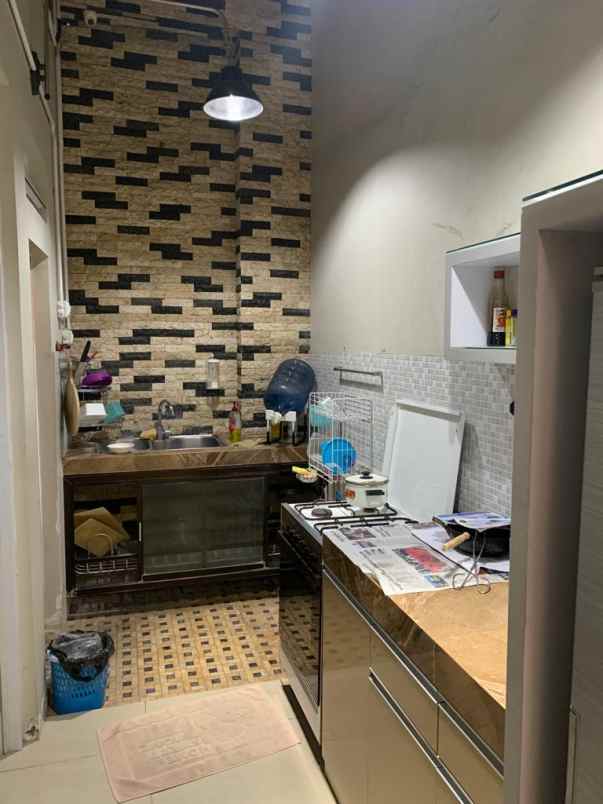 manyar indah minimalis 1 5 lantai kondisi full furnish