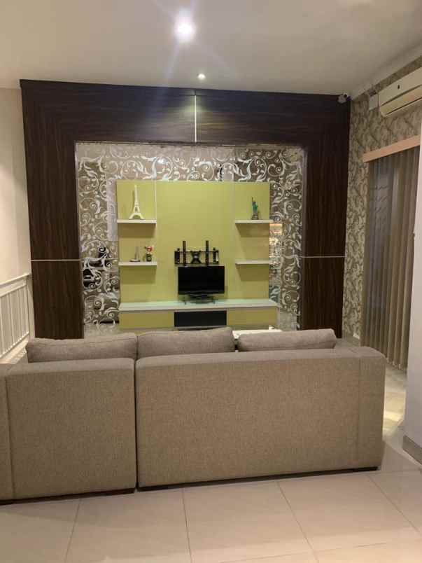 manyar indah minimalis 1 5 lantai kondisi full furnish