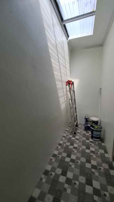 murah dijual cepat rumah baru dekat cipageran