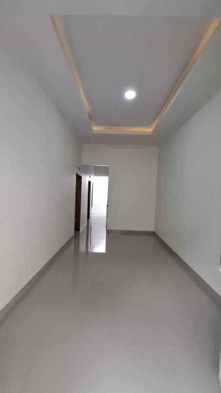 murah dijual cepat rumah baru dekat cipageran