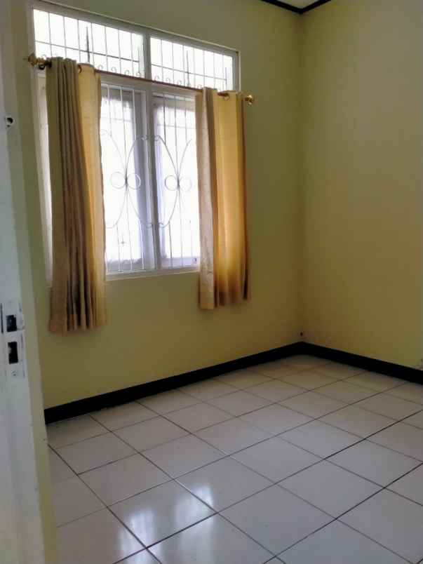 murah dijual cepat rumah siap huni di cipageran