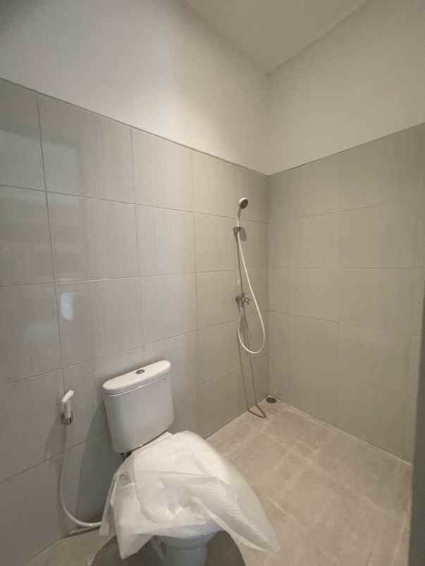 new project dian istana sidoarjo start 600 juta