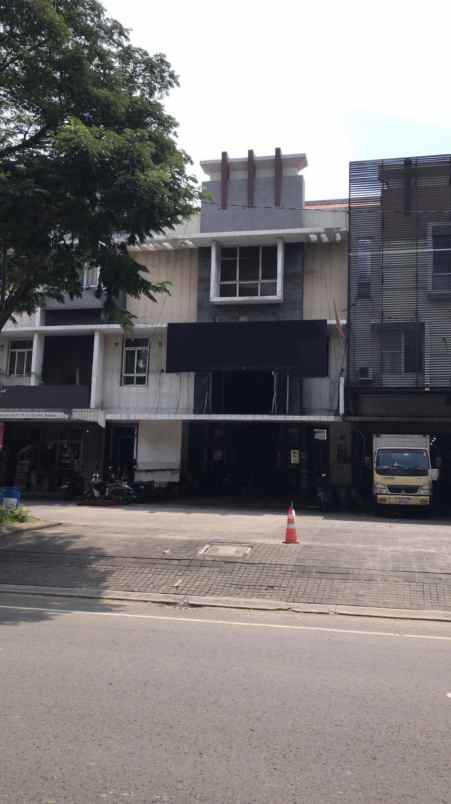 ruko 3 lantai di central point harapan indah bekasi
