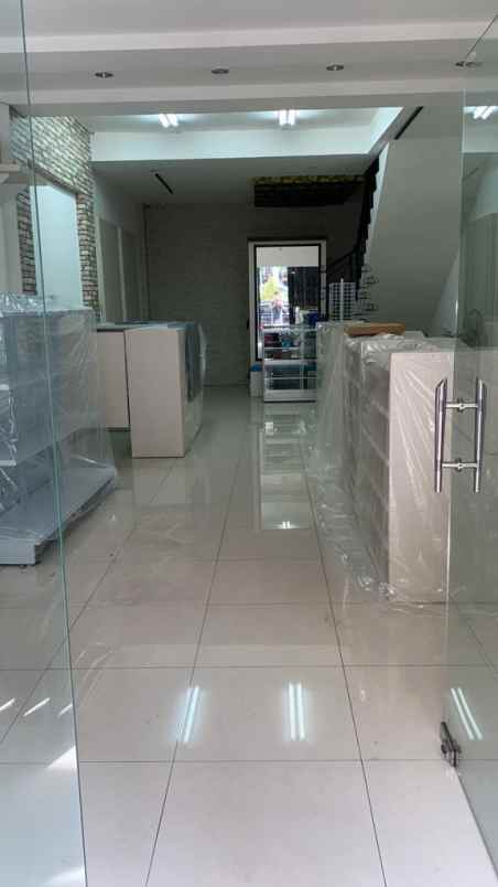 ruko raya klampis 4 lantai kondisi bagus siap pakai