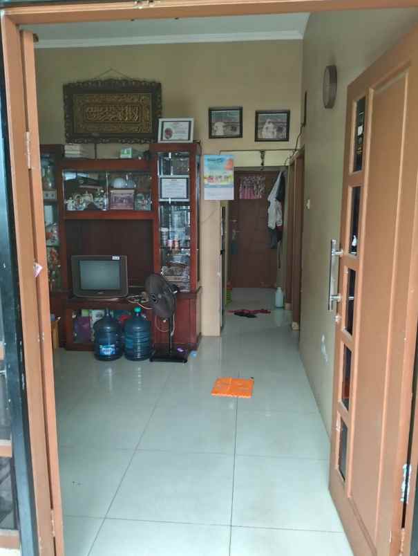rumah 1 5 lantai siap huni di cijengkol bekasi