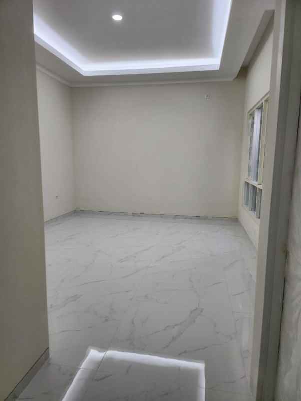 rumah 100 baru pantai mentari 2 lantai full bangunan
