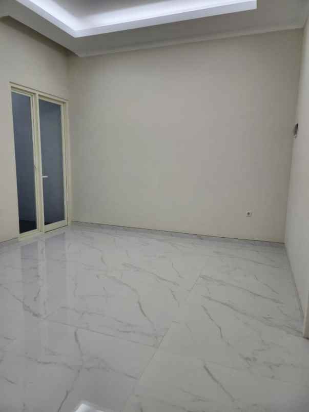 rumah 100 baru pantai mentari 2 lantai full bangunan