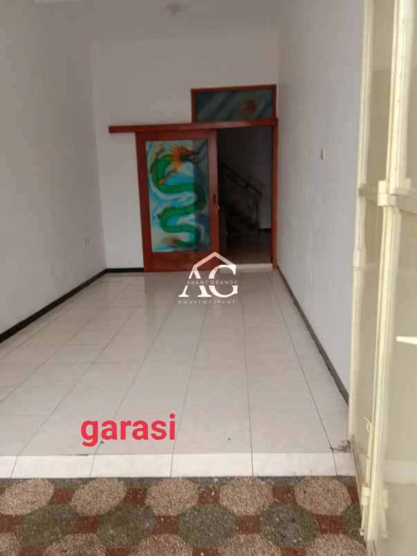 rumah 2 lantai di griyashanta malang
