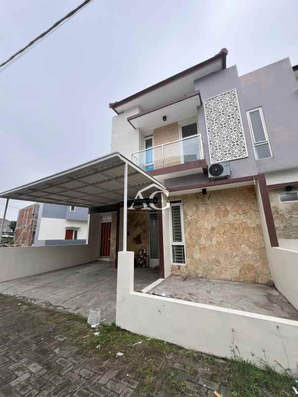 rumah 2 lantai siap huni di permata tasikmadu malang