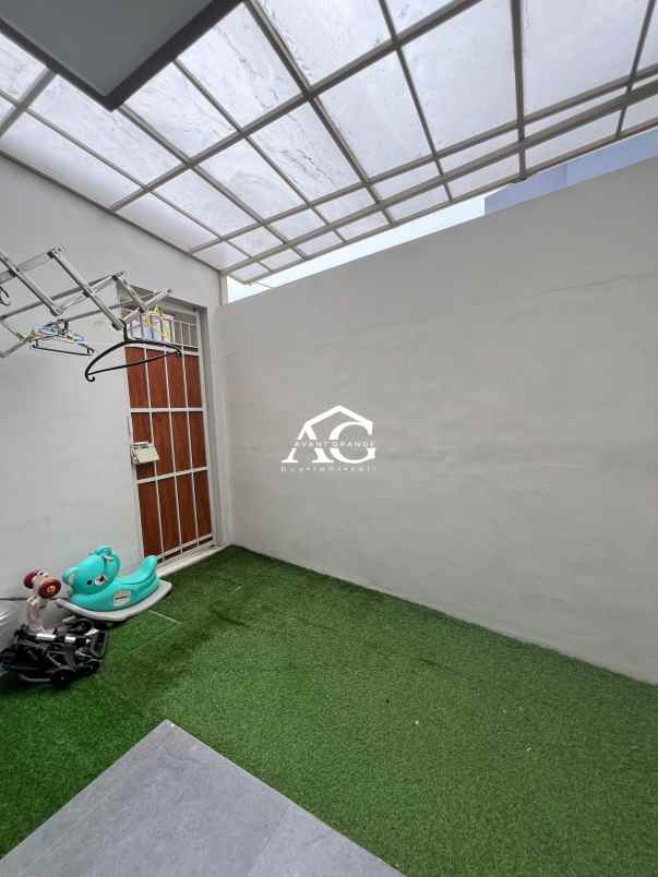 rumah 2 lantai siap huni di permata tasikmadu malang