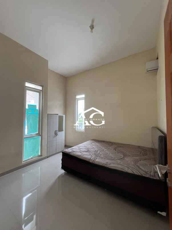 rumah 2 lantai siap huni di permata tasikmadu malang