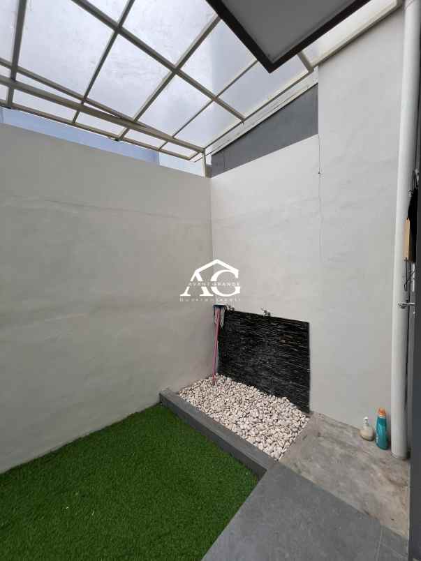 rumah 2 lantai siap huni di permata tasikmadu malang