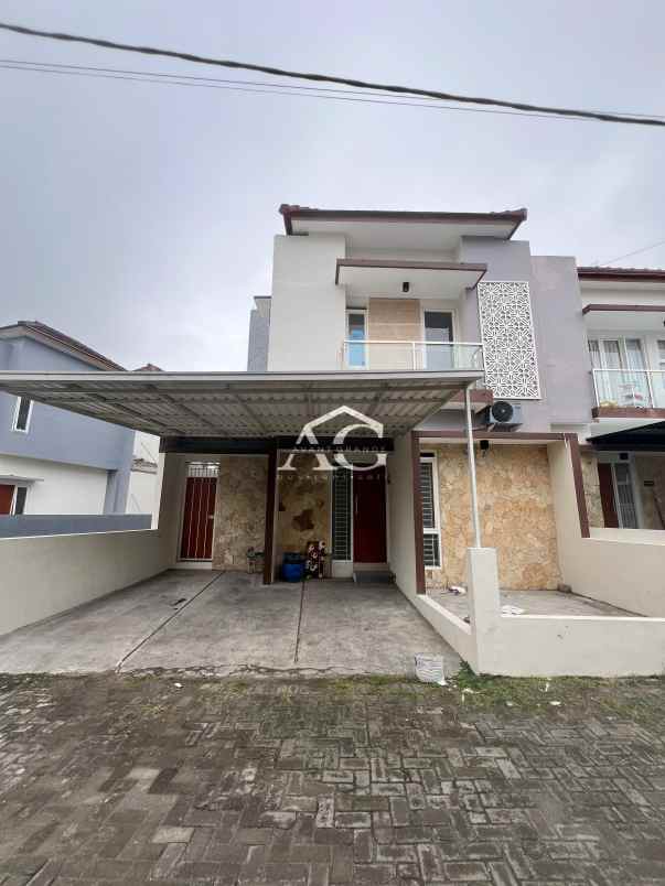 rumah 2 lantai siap huni di permata tasikmadu malang