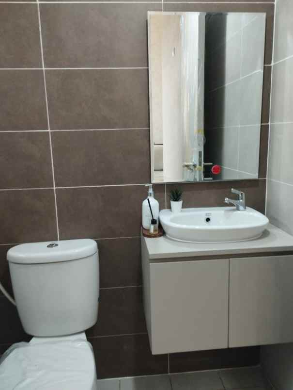 rumah 2 lantai tanpa dp di serpong