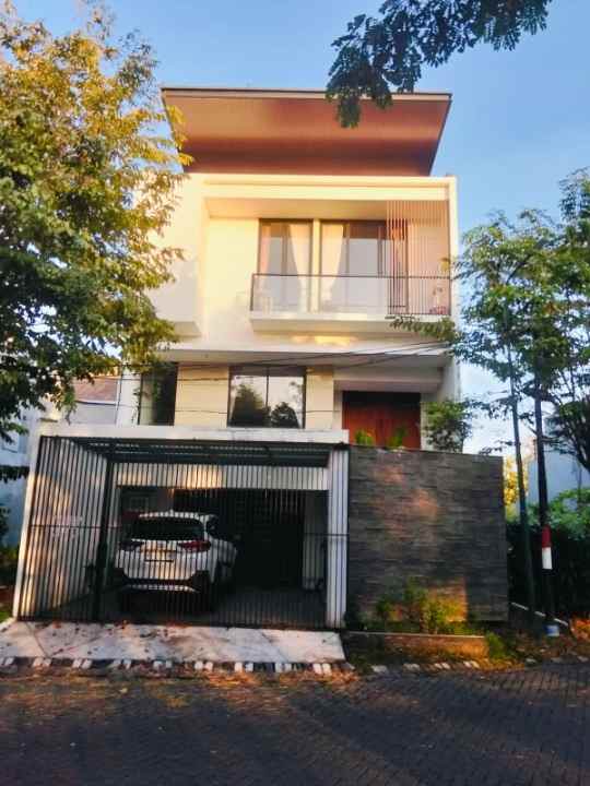 rumah 3 lantai luas 8 siap huni pantai mentari