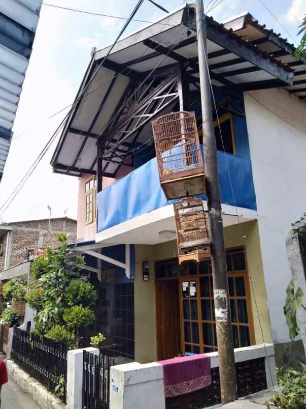 rumah akses motor di cihampelas kota bandung