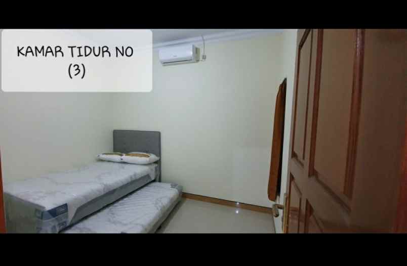 rumah alan menayu lor nmr 111