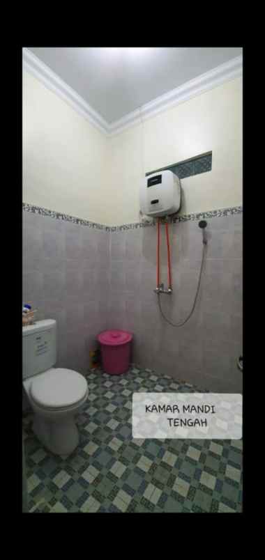 rumah alan menayu lor nmr 111