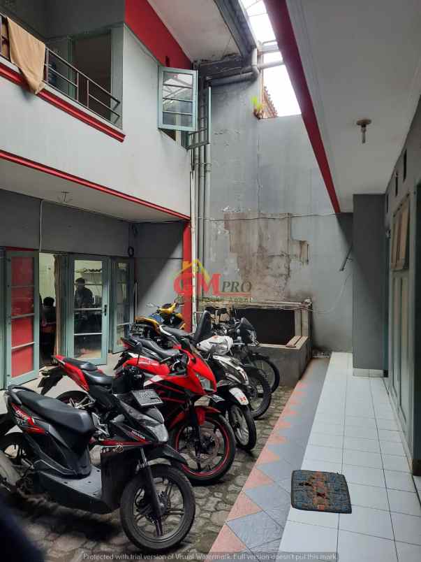 rumah aria graha regency