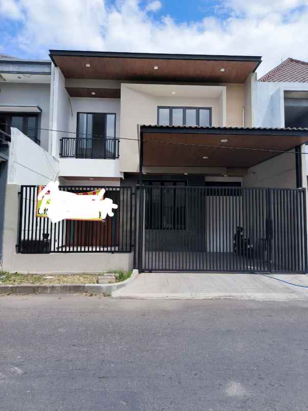 rumah baru 2 lantai pantai mentari surabaya