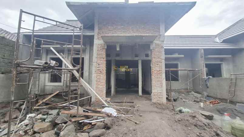 rumah baru 6 menit ke candi prambanan sleman