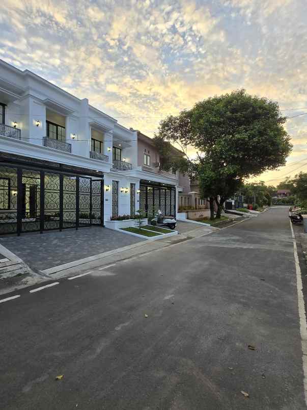 rumah baru dalam komplek strategis di duren sawit