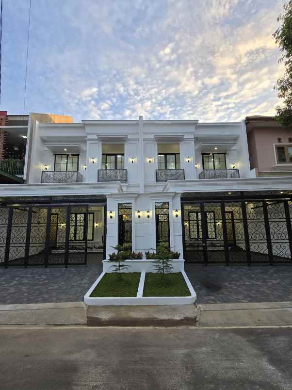 rumah baru dalam komplek strategis di duren sawit