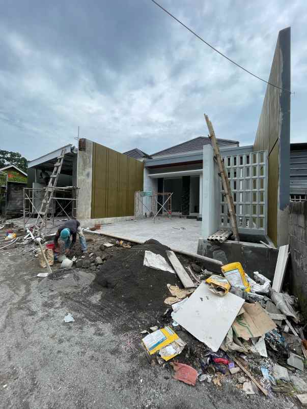 rumah baru modern dekat ringin purwomartani sleman
