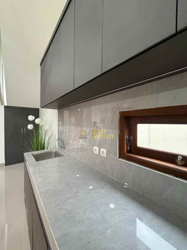 rumah baru siap huni di condongcatur sleman