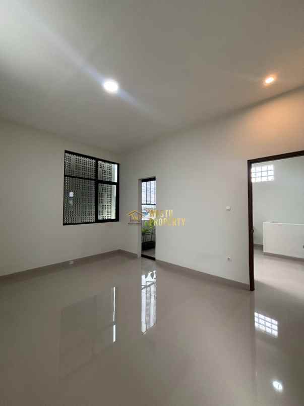 rumah baru siap huni di condongcatur sleman