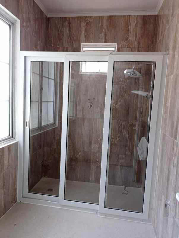 rumah boulevard kota wisata barcelona cibubur cibubur