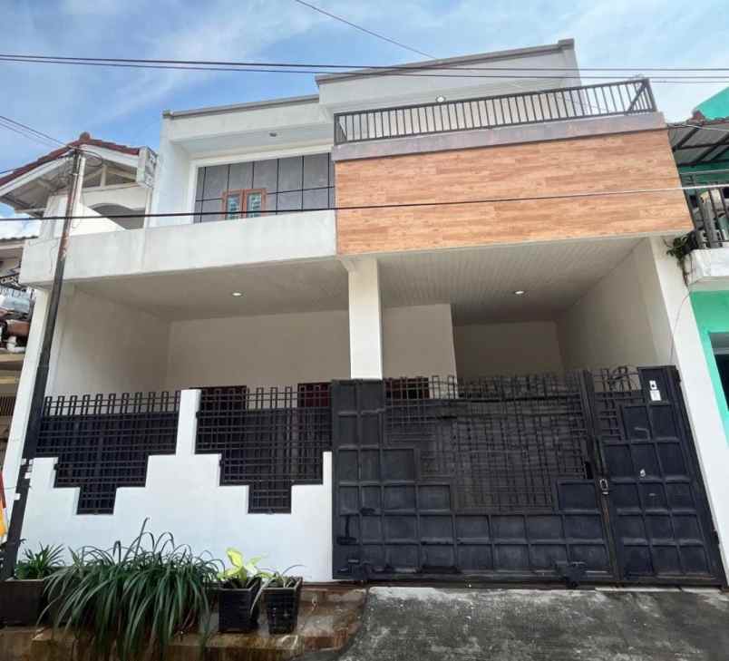 rumah cantik di mutiara gading city harapan indah