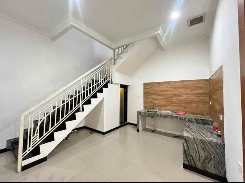 rumah cantik di mutiara gading city harapan indah