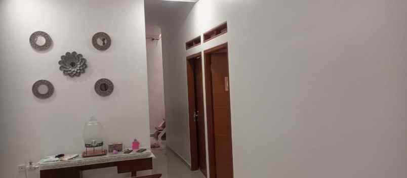rumah cihanjuang cimahi 3 lantai view mewah