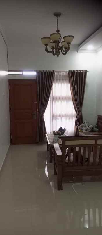 rumah cihanjuang cimahi 3 lantai view mewah