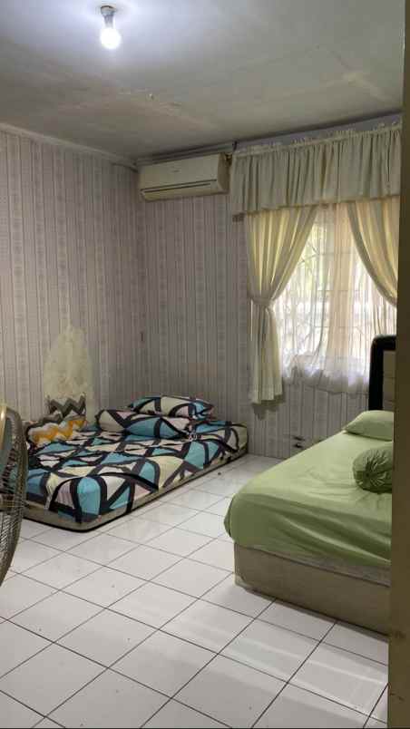 rumah dekat mall di perumahan harapan jaya bekasi